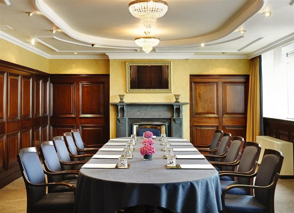 Clyde Court Hotel 더블린 외부 사진