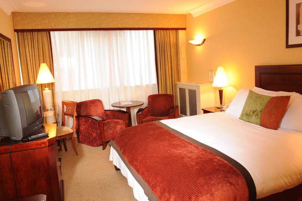 Clyde Court Hotel 더블린 객실 사진